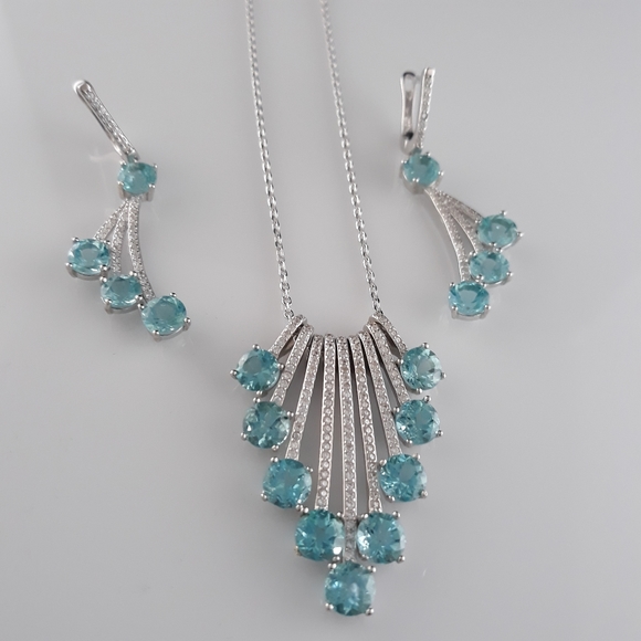 Gorgeous Round Cut Neon Blue Apatite Set - Picture 9 of 10